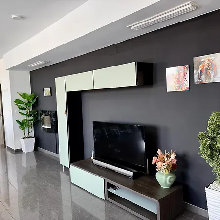 빌라 Luxury With Large Swimming Pool And Outdoor Area